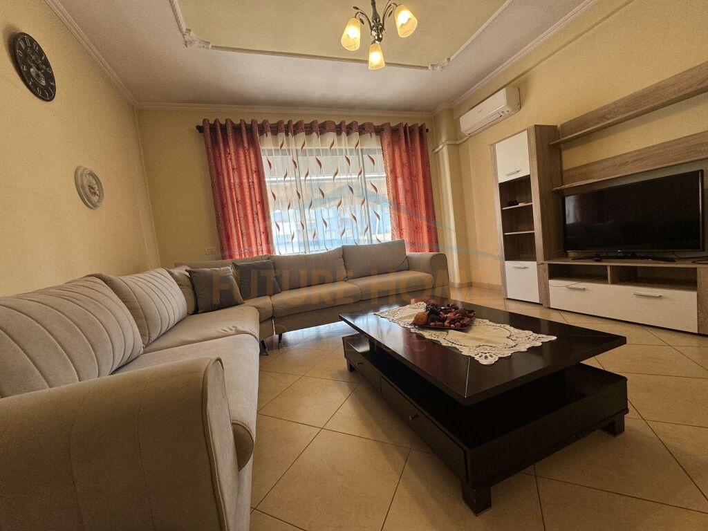 Qera, Apartament 2+1, Unaza e Re